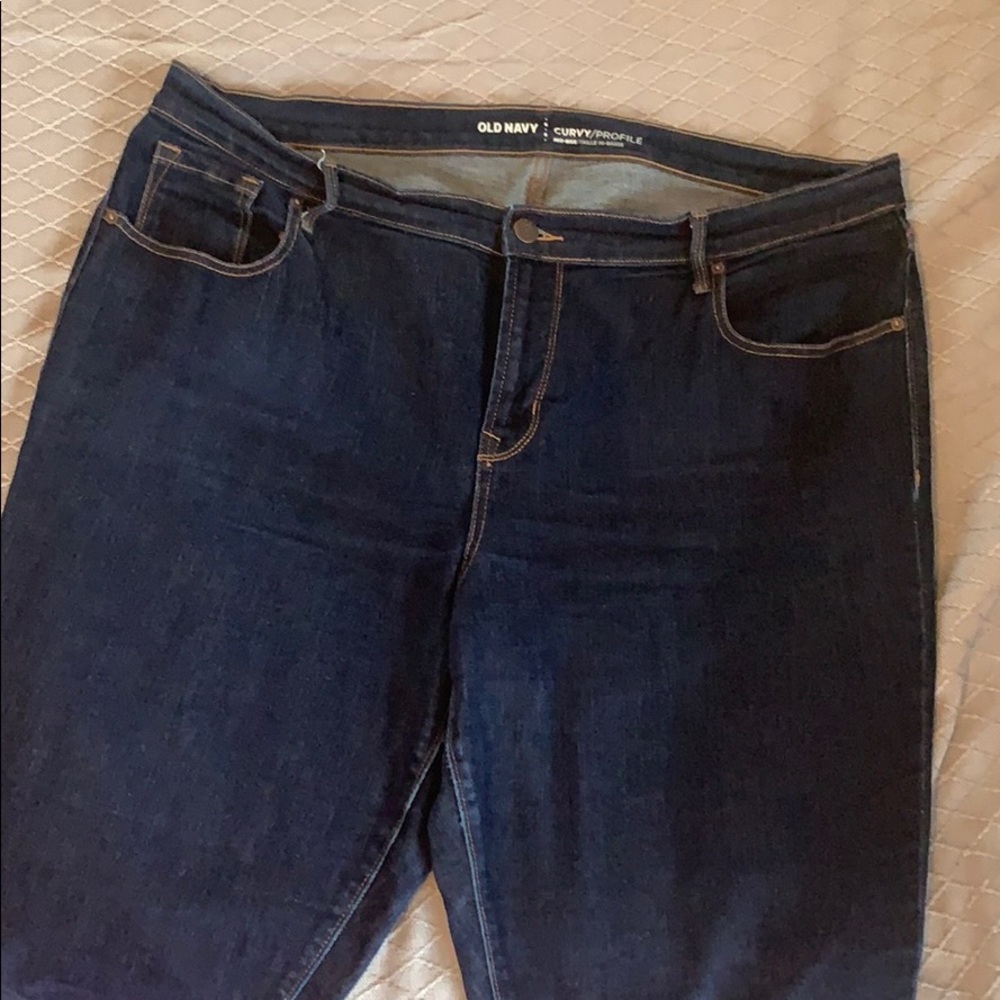 Old Navy Curvy Mid-Rise straight legged jeans